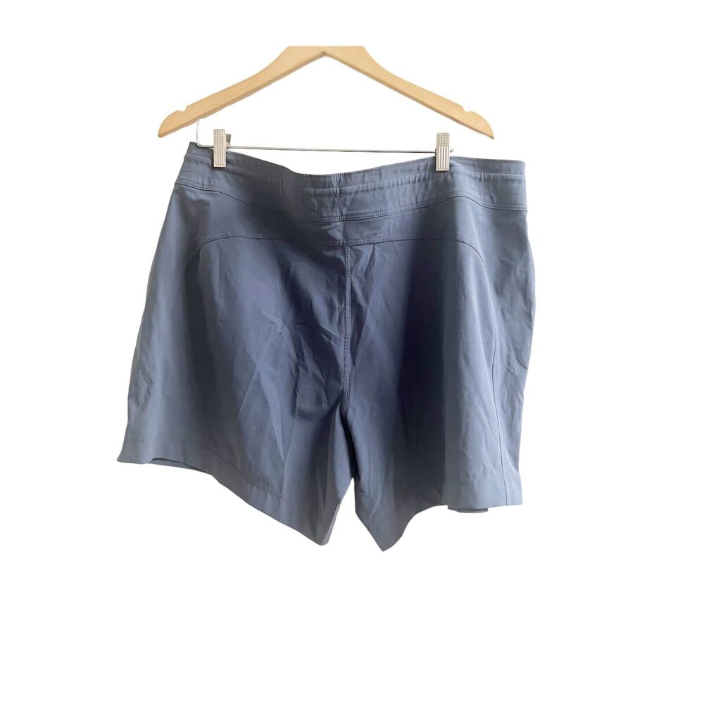 Athletic Women’s Plus Size XXL Grey Solid Active Comfort Waist Short Hiking Camp